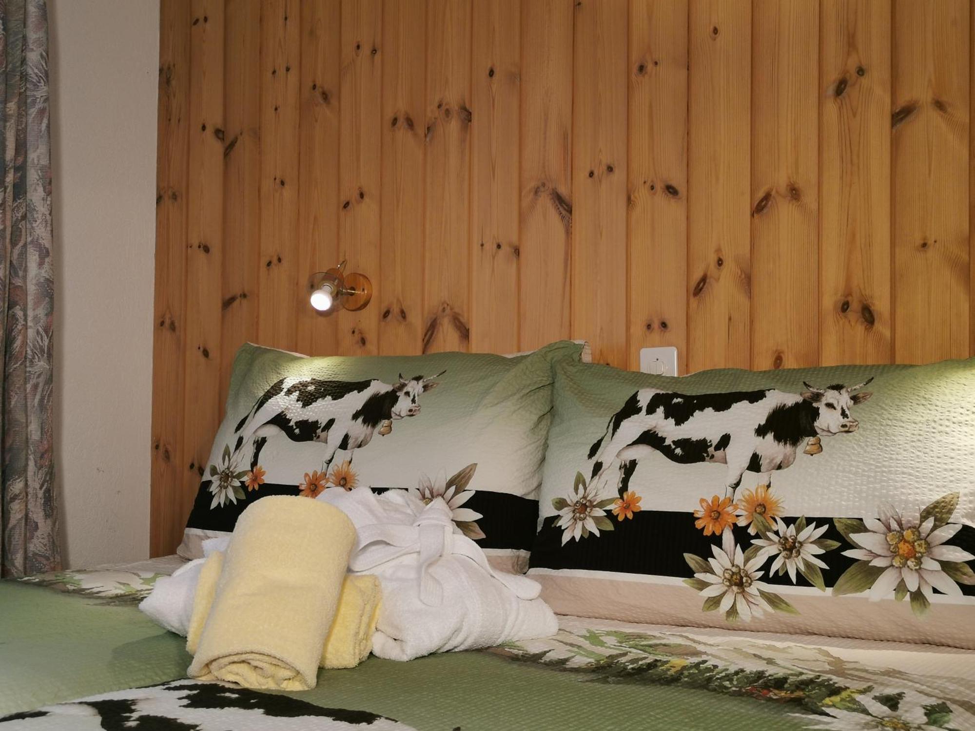 Hotel Walliserhof-Leukerbad-Therme Eksteriør billede